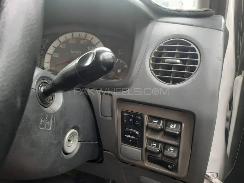 Daihatsu Mira 2005 for Sale in Karachi Image-1