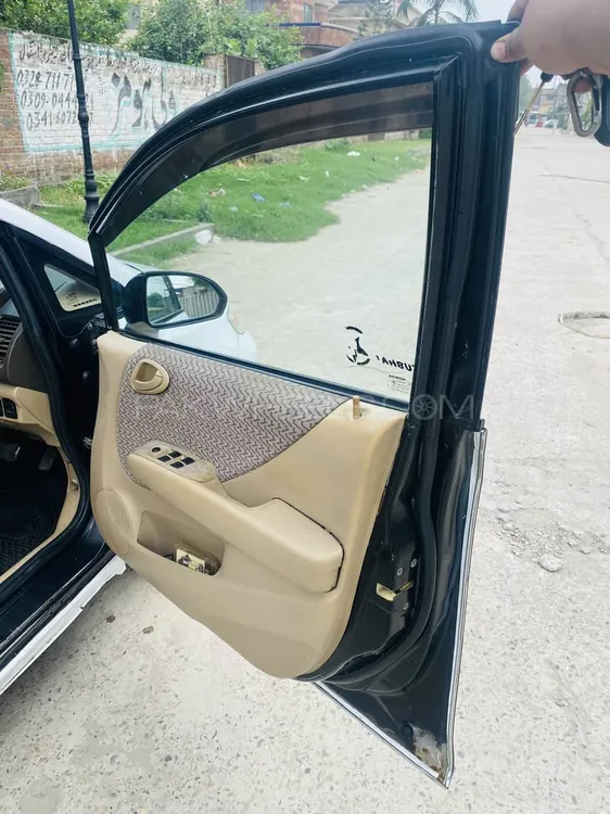 Honda City 2004 for Sale in Lahore Image-1