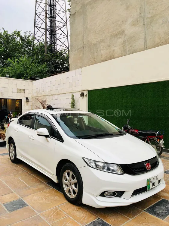 Honda Civic 2015 for Sale in Lahore Image-1