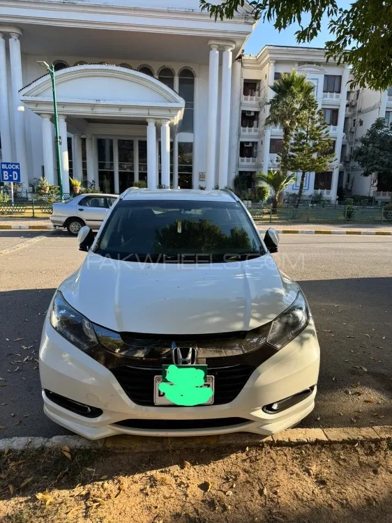 Honda Vezel 2017 for Sale in Hyderabad Image-1