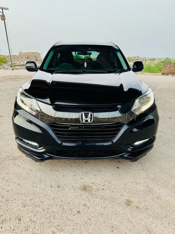 Honda Vezel 2017 for Sale in Sukkur Image-1
