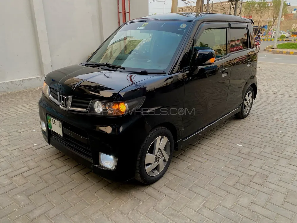 Honda Zest 2011 for Sale in Lahore Image-1