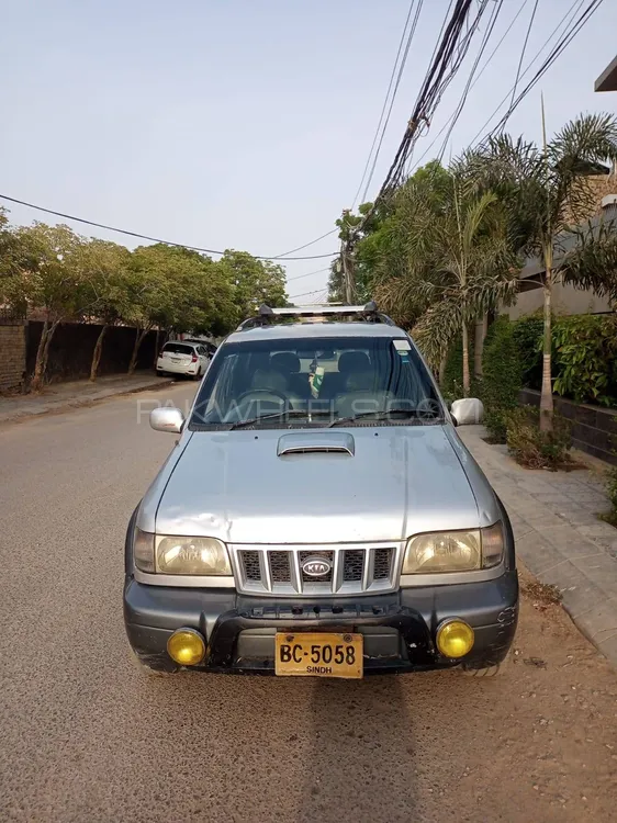 KIA Carens 2003 for Sale in Karachi Image-1