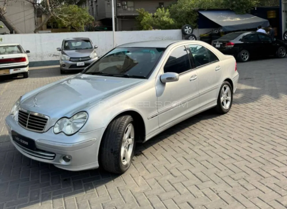 Mercedes Benz C Class 2007 for Sale in Lahore Image-1