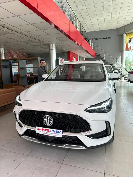 MG HS 2025 for Sale in Mardan Image-1