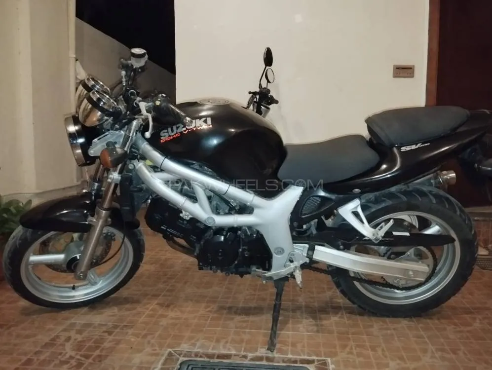Suzuki SV650 2000 for Sale Image-1