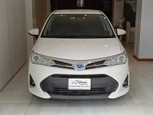 Toyota Corolla Fielder Hybrid 2018 for Sale