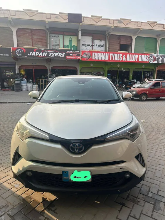 Toyota C-HR 2018 for Sale in Peshawar Image-1