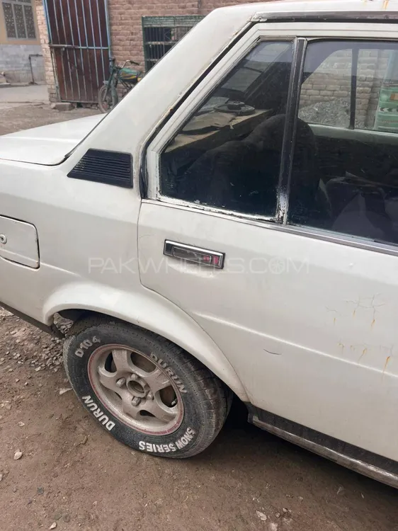 Toyota Corolla 1982 for Sale in Peshawar Image-1