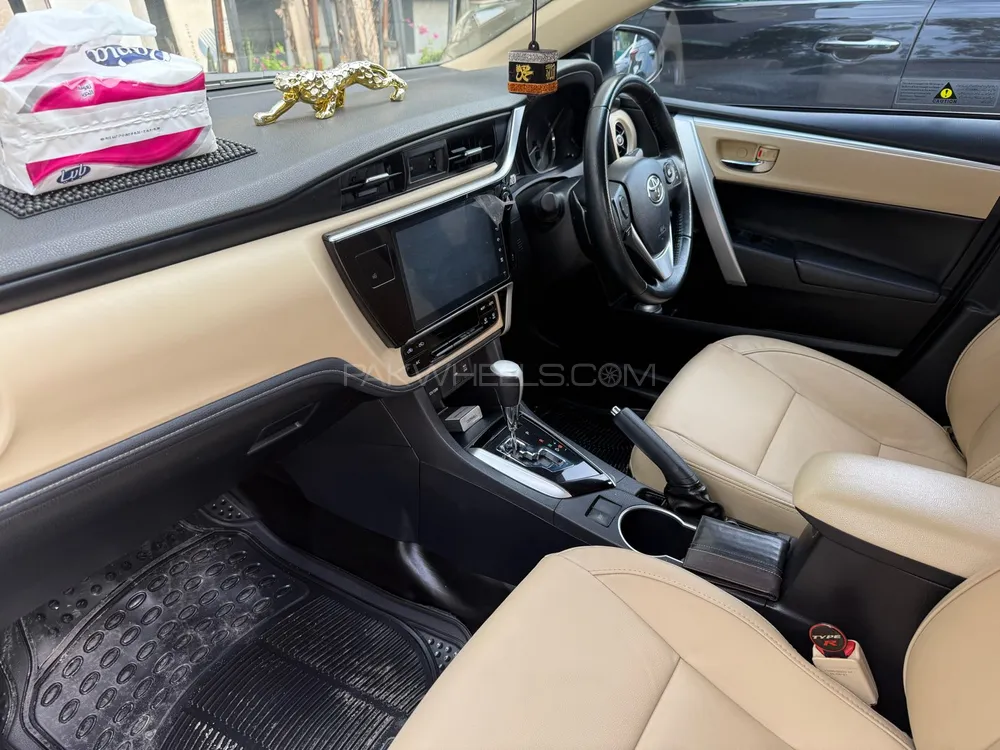 Toyota Corolla 2021 for Sale in Faisalabad Image-1