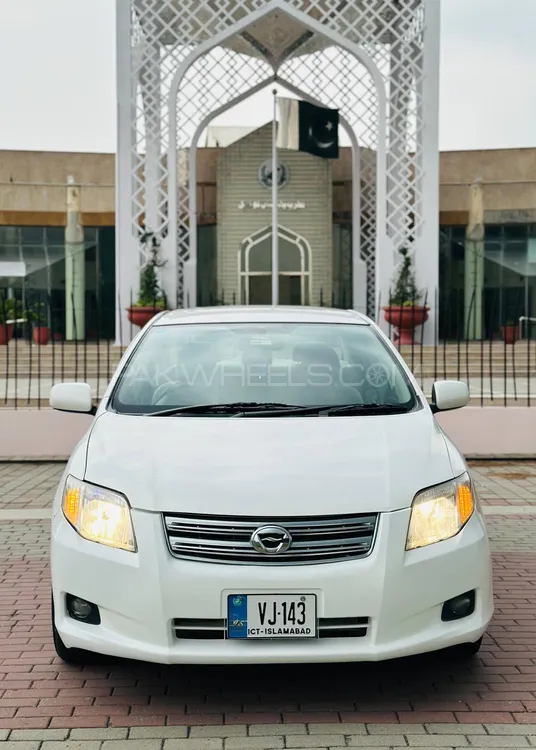 Toyota Corolla Axio 2007 for Sale in Islamabad Image-1