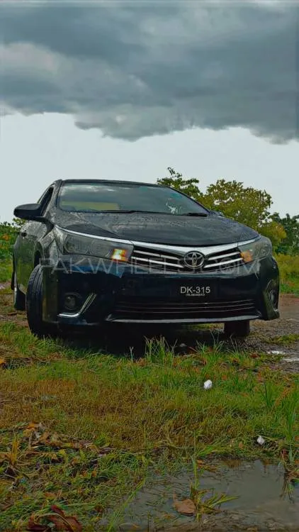 Toyota Corolla 2015 for Sale in Islamabad Image-1