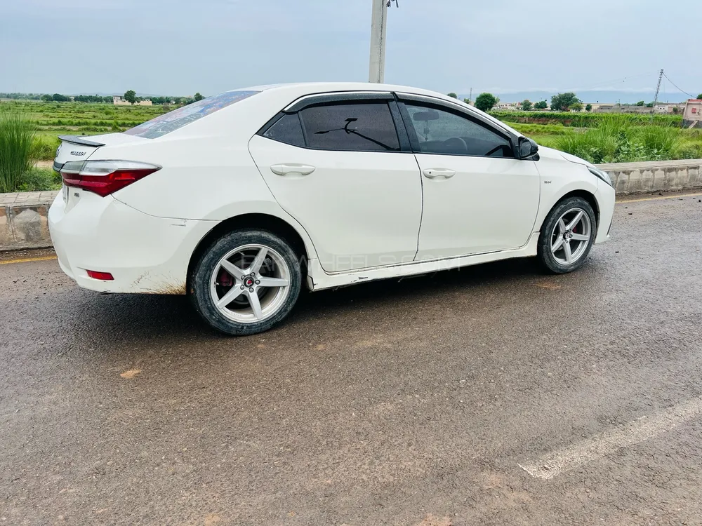 Toyota Corolla 2015 for Sale in Rawalpindi Image-1
