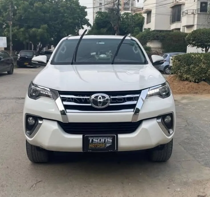 Toyota Fortuner 2017 for Sale in Karachi Image-1