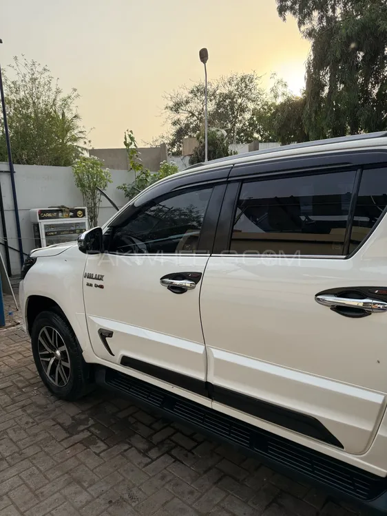 Toyota Hilux 2021 for Sale in Karachi Image-1