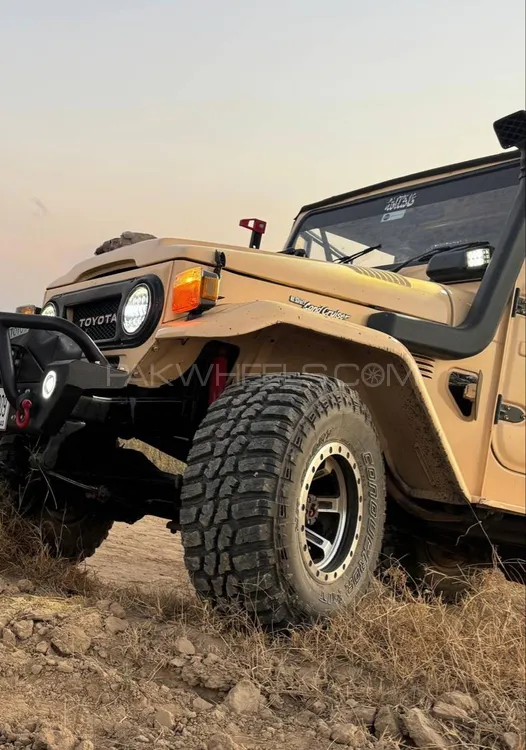 Toyota Land Cruiser 1983 for Sale in Islamabad Image-1