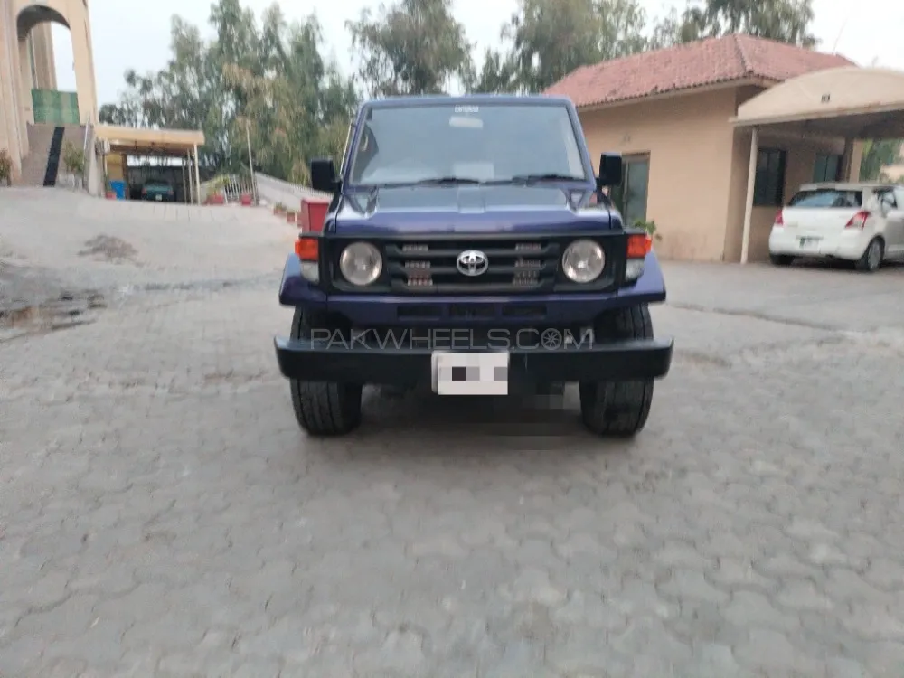 Toyota Land Cruiser 1987 for Sale in Islamabad Image-1