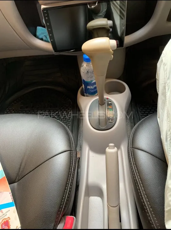 Toyota Platz 2002 for Sale in Peshawar Image-1
