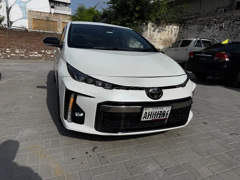 Toyota Prius 2018 for Sale in Islamabad Image-1