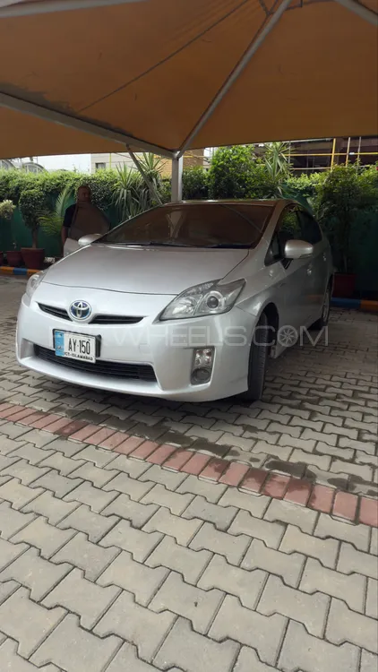 Toyota Prius 2010 for Sale in Islamabad Image-1