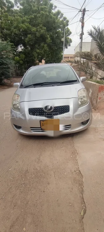 Toyota Vitz 2005 for Sale in Karachi Image-1