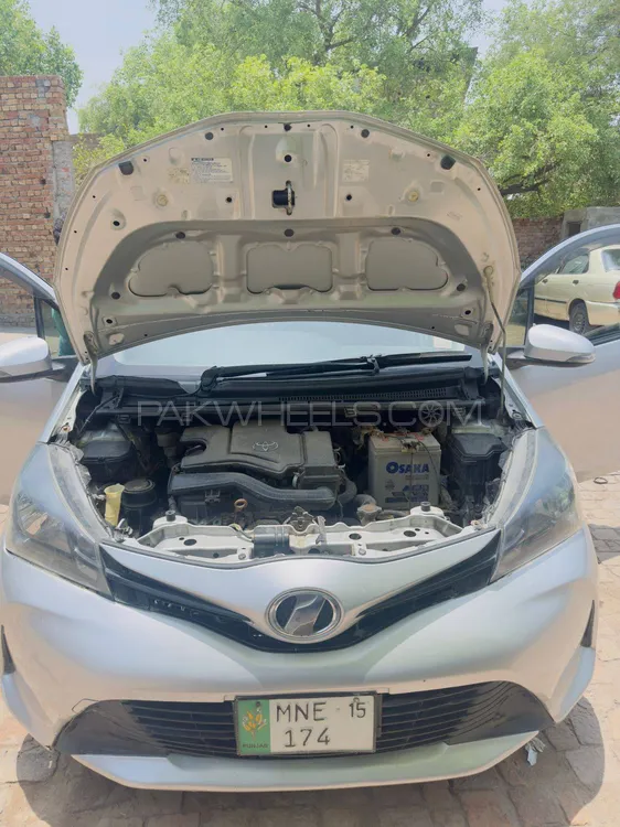 Toyota Vitz 2014 for Sale in Multan Image-1