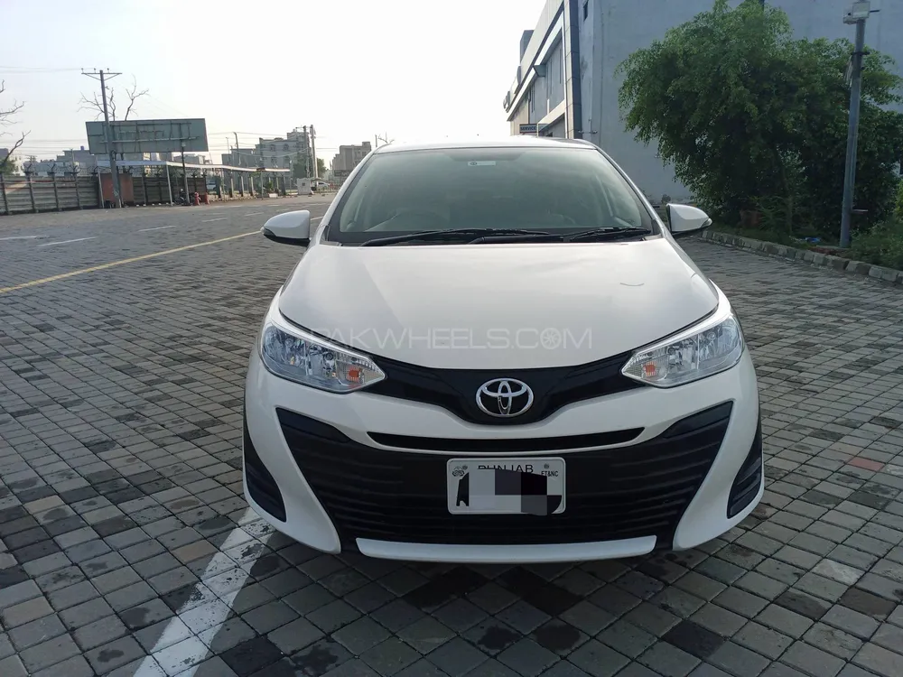 Toyota Yaris Sedan 2023 for Sale in Gujranwala Image-1