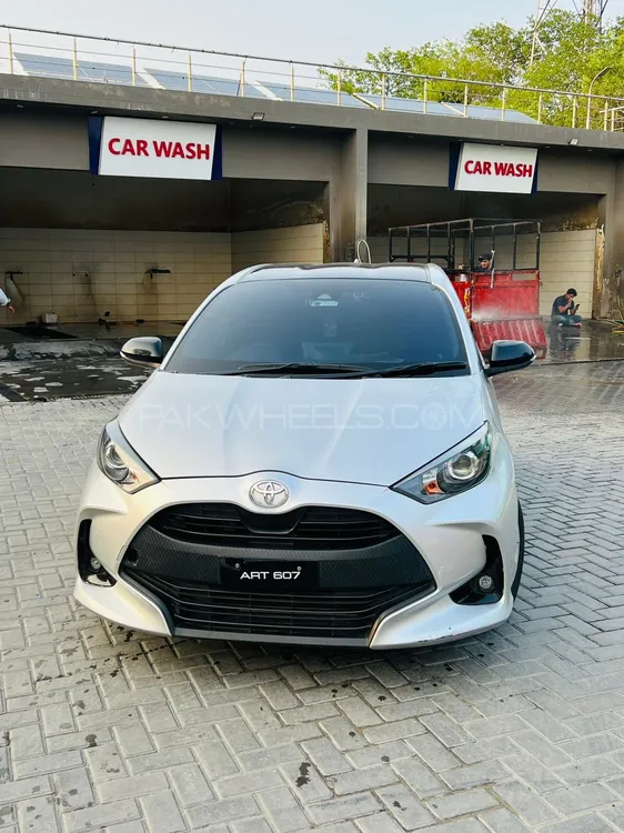 Toyota Yaris Hatchback 2024 for Sale in Sialkot Image-1