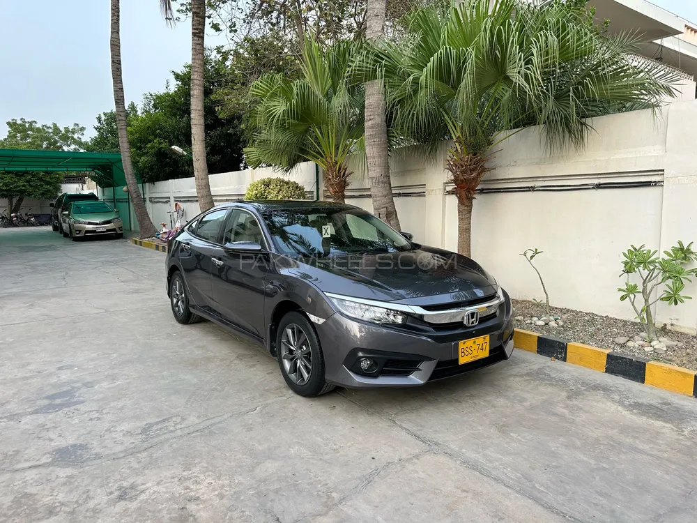 Honda Civic 2020 for Sale in Karachi Image-1