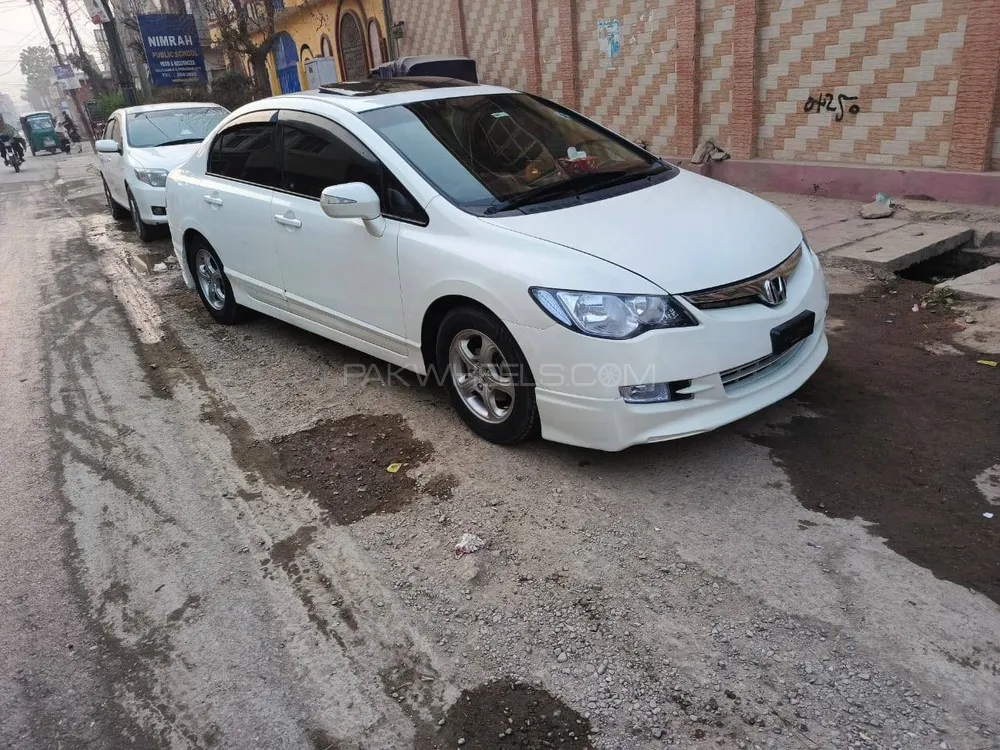 Honda Civic 2011 for Sale in Peshawar Image-1