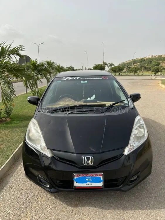 Honda Fit 2011 for Sale in Karachi Image-1