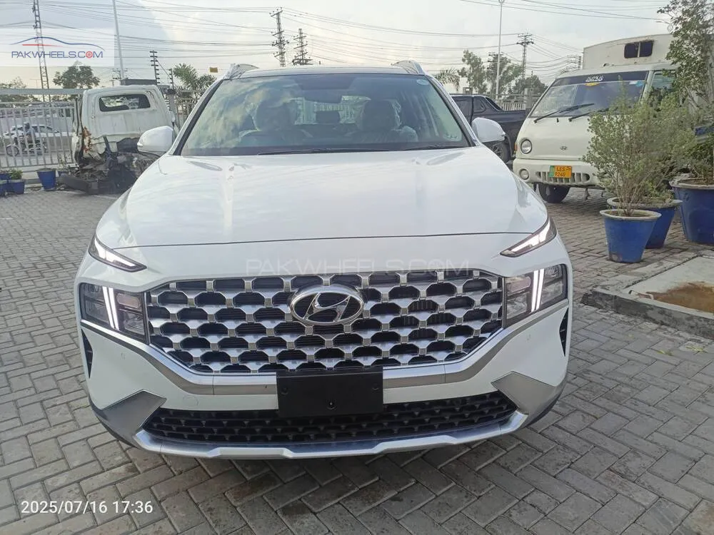 Hyundai Santa Fe 2025 for Sale in Lahore Image-1