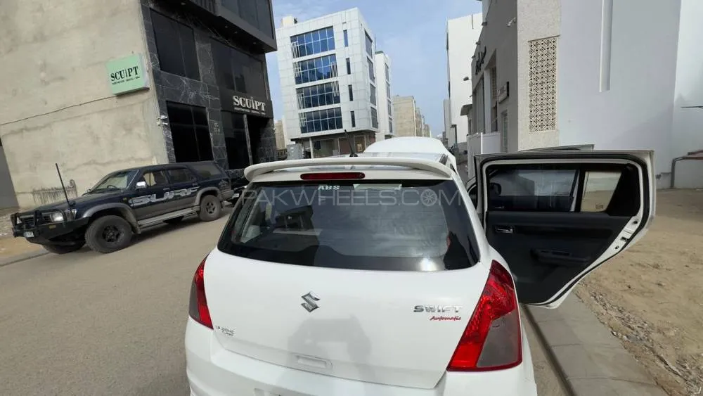 Suzuki Swift 2014 for Sale in Karachi Image-1