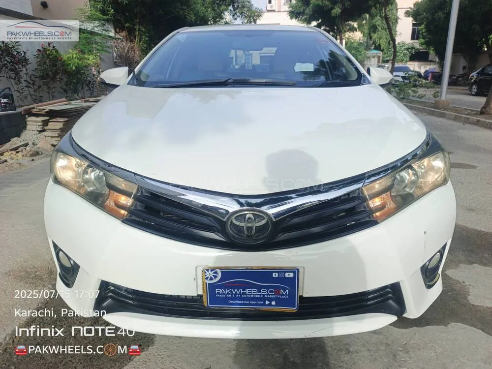 Toyota Corolla 2015 for Sale in Karachi Image-1