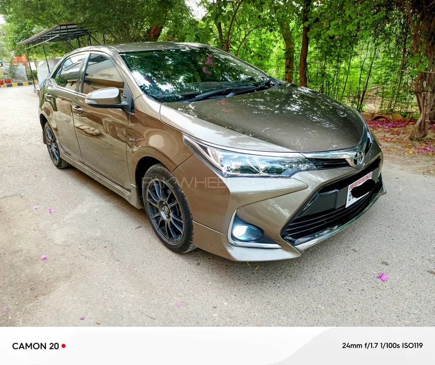 Toyota Corolla 2015 for Sale in Karachi Image-1