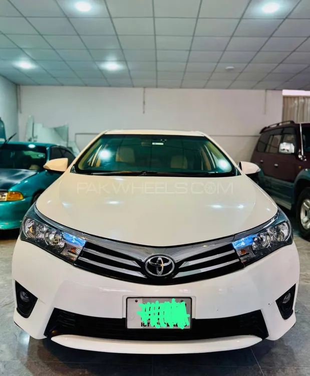 Toyota Corolla 2016 for Sale in Islamabad Image-1