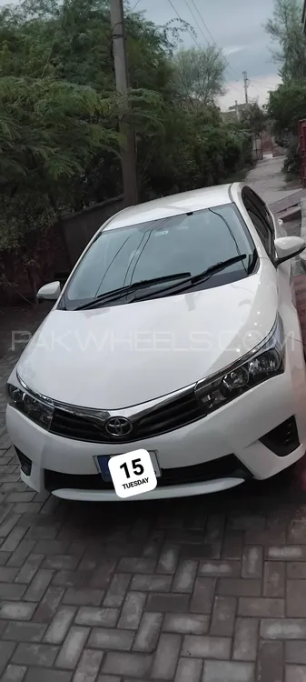 Toyota Corolla 2015 for Sale in Sargodha Image-1