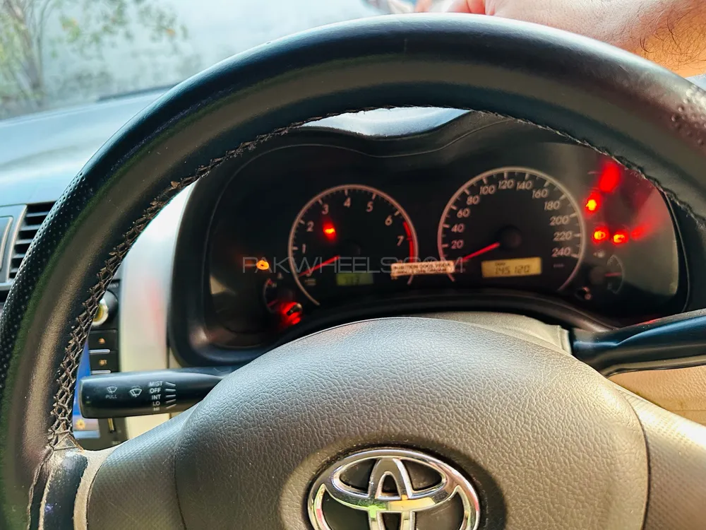Toyota Corolla 2012 for Sale in Islamabad Image-1