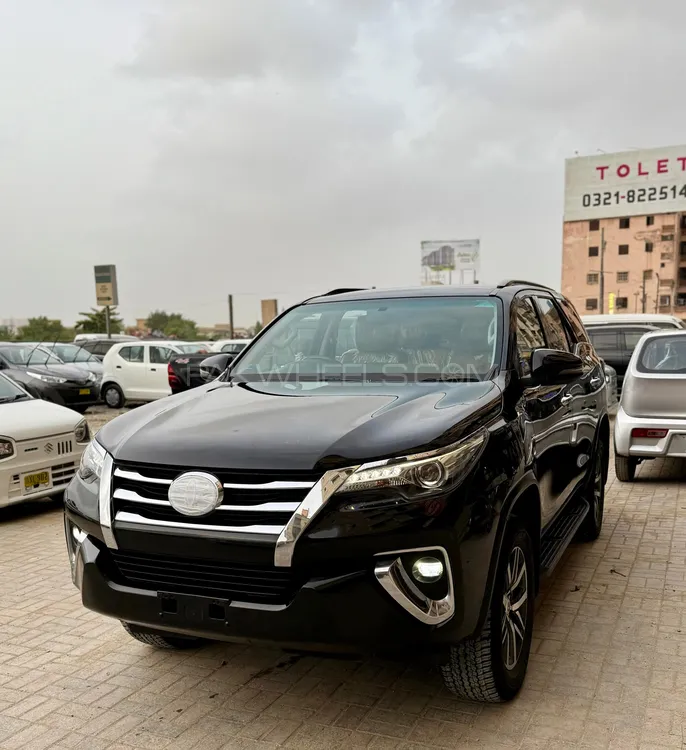 Toyota Fortuner 2018 for Sale in Karachi Image-1