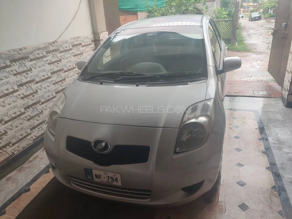 Toyota Vitz 2005 for Sale in Islamabad Image-1
