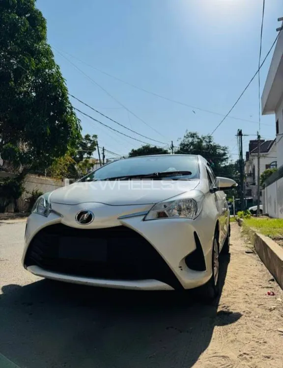 Toyota Vitz 2019 for Sale in Karachi Image-1