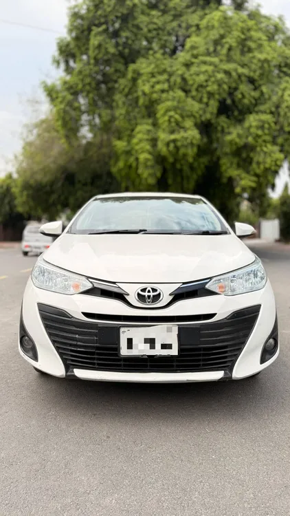 Toyota Yaris Sedan 2021 for Sale in Lahore Image-1