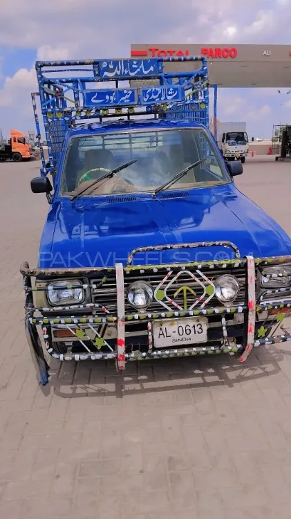 Toyota Hilux 1995 for Sale in Multan Image-1