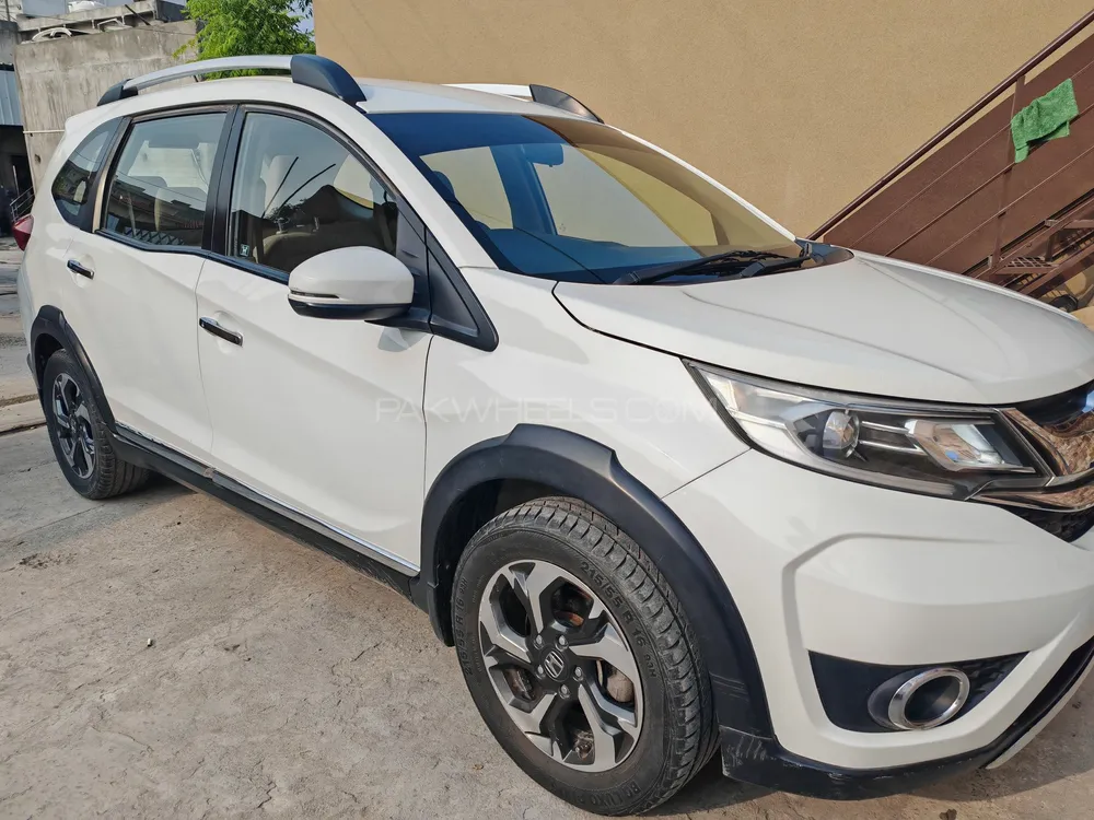 Honda BR-V 2018 for Sale in Taxila Image-1