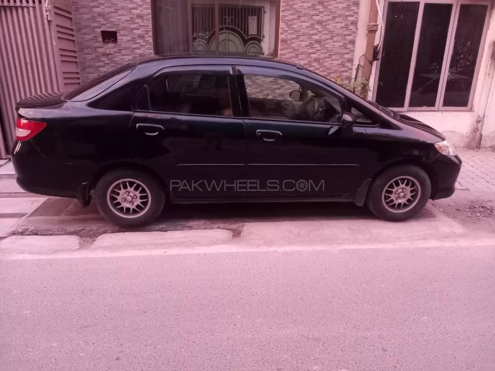 Honda City 2005 for Sale in Lahore Image-1