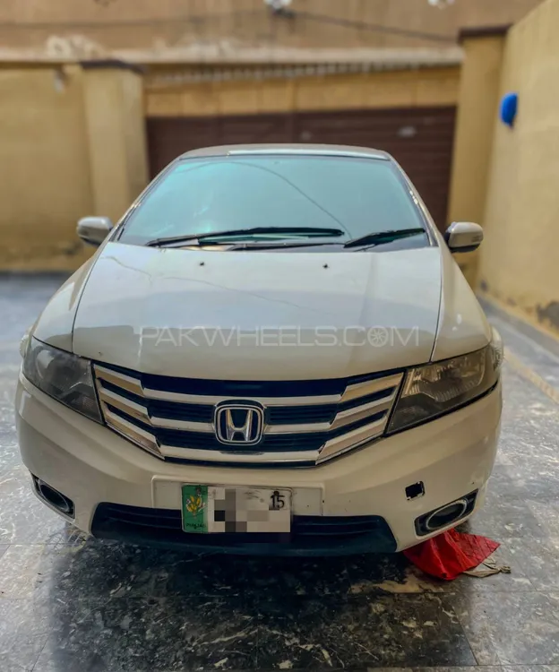 Honda City 2015 for Sale in Pindi Bhattian Image-1