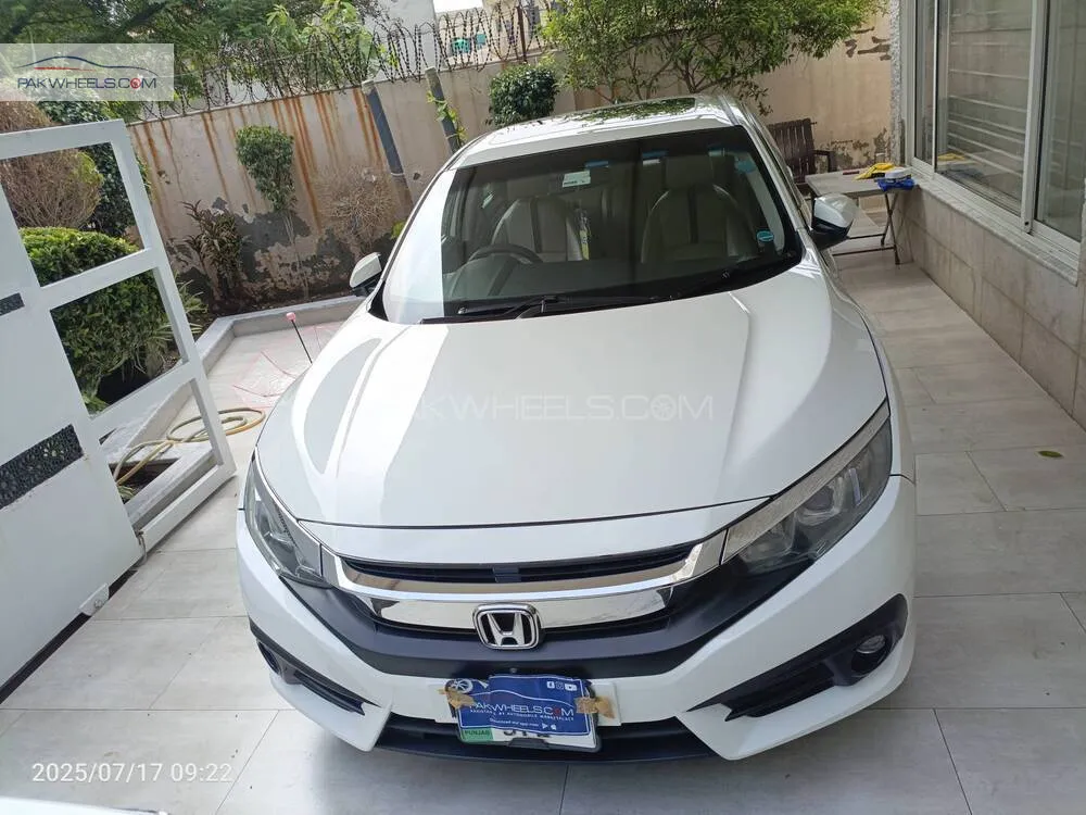 Honda Civic 2017 for Sale in Lahore Image-1