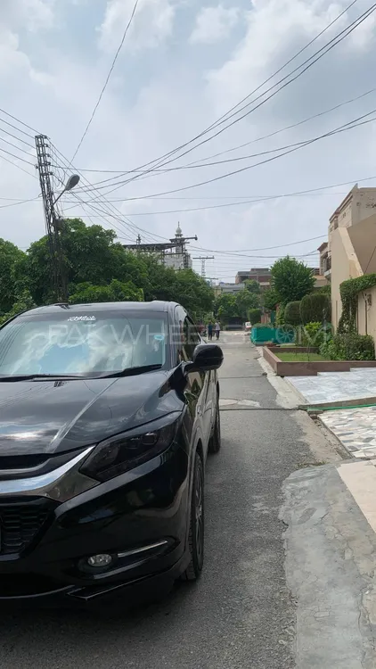 Honda Vezel 2013 for Sale in Lahore Image-1