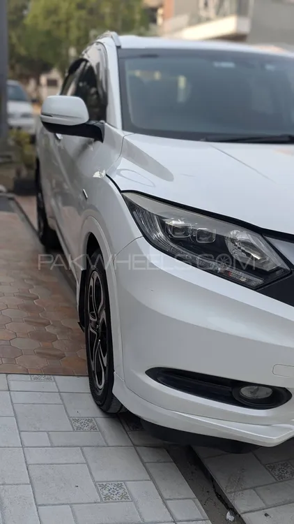 Honda Vezel 2015 for Sale in Lahore Image-1