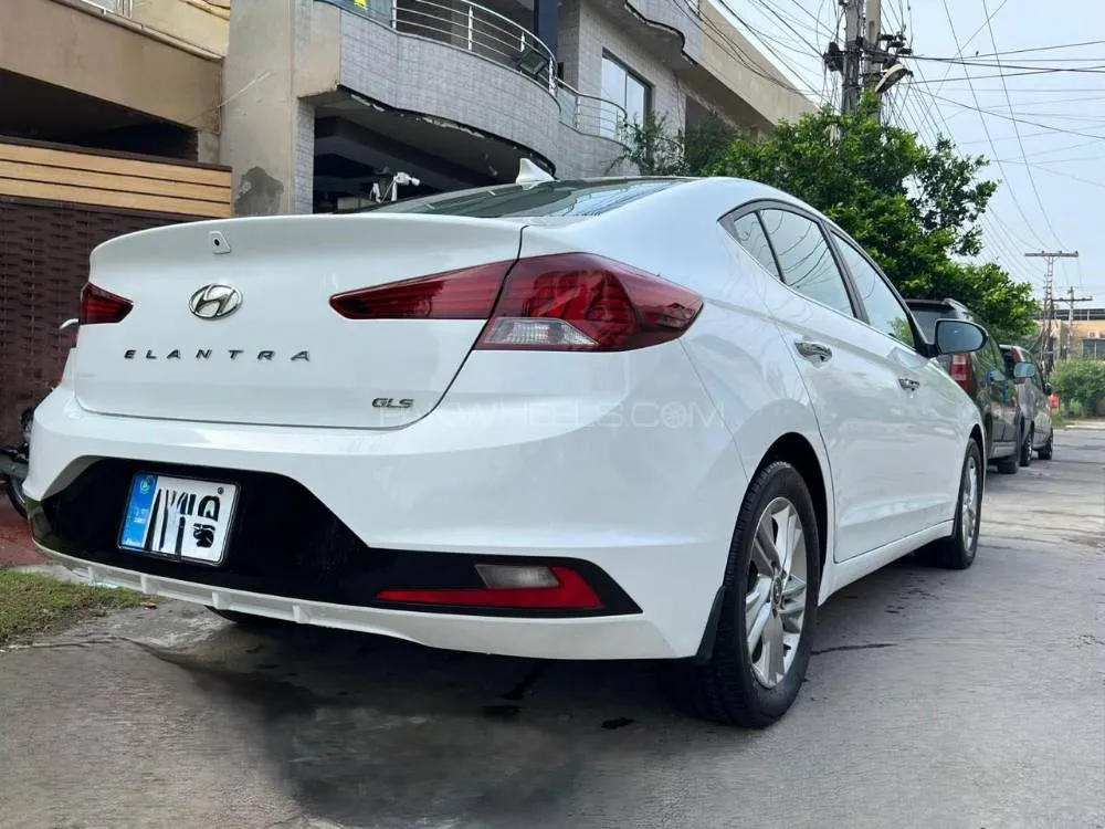 Hyundai Elantra 2021 for Sale in Lahore Image-1